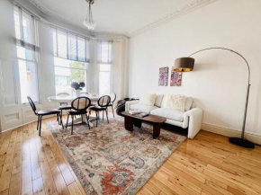 Stylish 2 Bedroom Notting Hill SuperStar Apartment